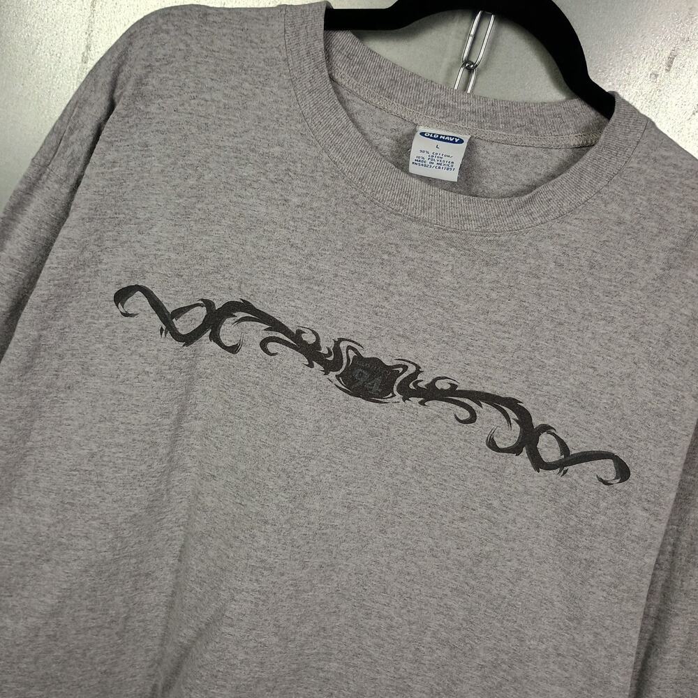 Old Navy Vintage Y2K Grunge Surf Long sleeve Shirt Large Skate Tribal Tattoo 90s